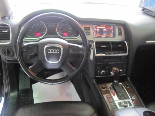 Audi Q7 2008 photo 2