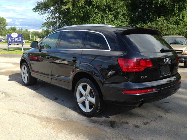 Audi Q7 2009 photo 1