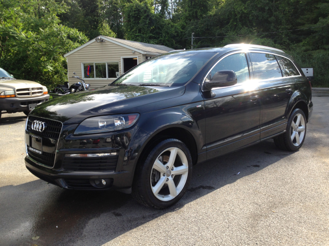 Audi Q7 2009 photo 2