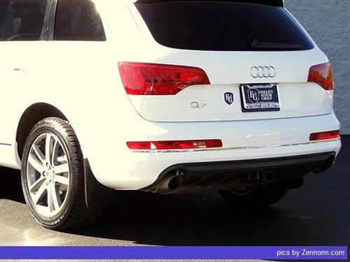 Audi Q7 2010 photo 2