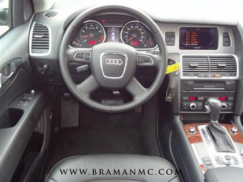 Audi Q7 2010 photo 3