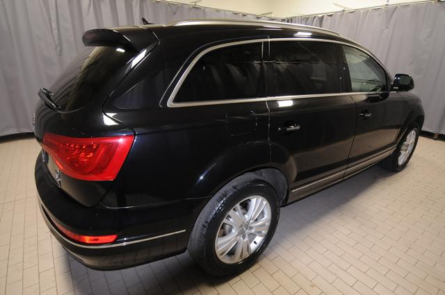 Audi Q7 2011 photo 2