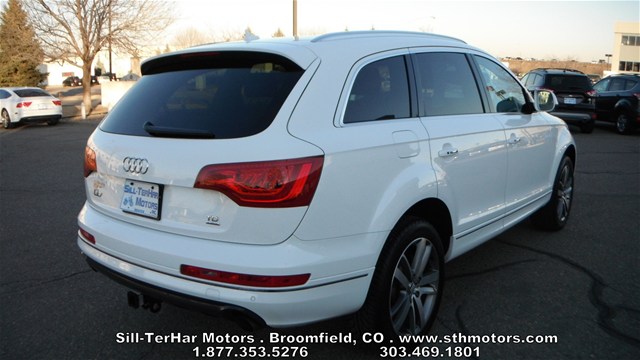 Audi Q7 2011 photo 4