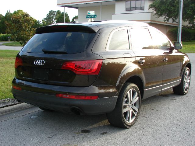 Audi Q7 2011 photo 101