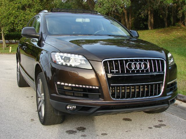 Audi Q7 2011 photo 106