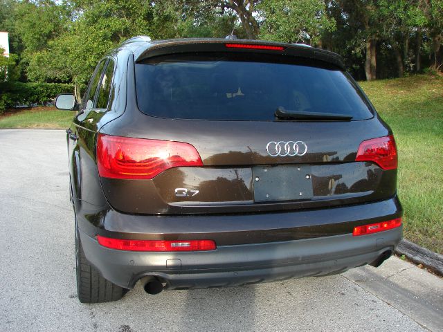 Audi Q7 2011 photo 97