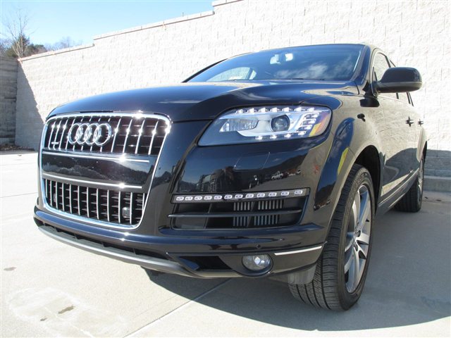 Audi Q7 2011 photo 1