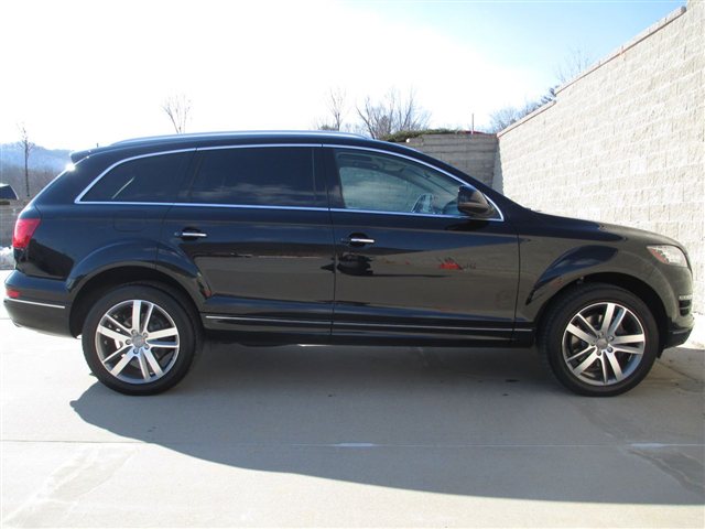 Audi Q7 2011 photo 2