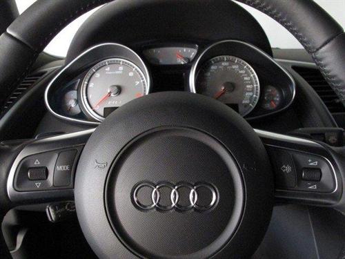 Audi R8 2008 photo 1