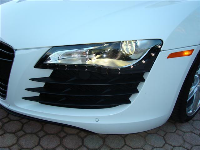 Audi R8 2009 photo 46