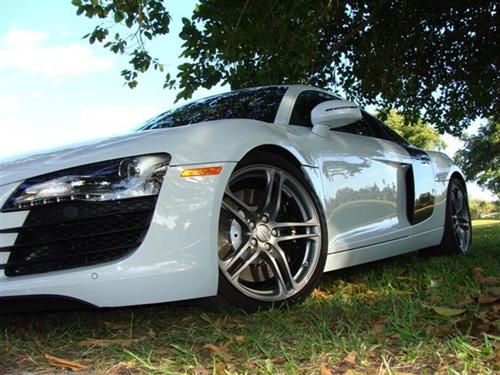 Audi R8 2009 photo 5