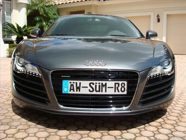 Audi R8 2009 photo 2