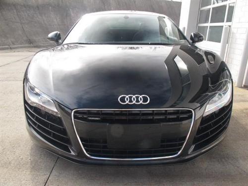 Audi R8 2009 photo 4