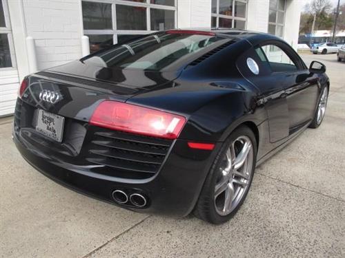 Audi R8 2009 photo 1