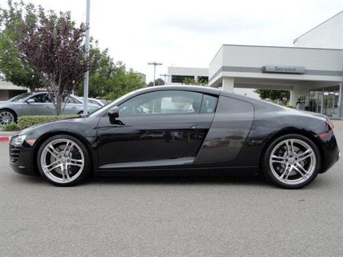 Audi R8 2009 photo 1