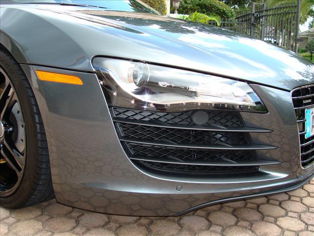 Audi R8 2009 photo 48