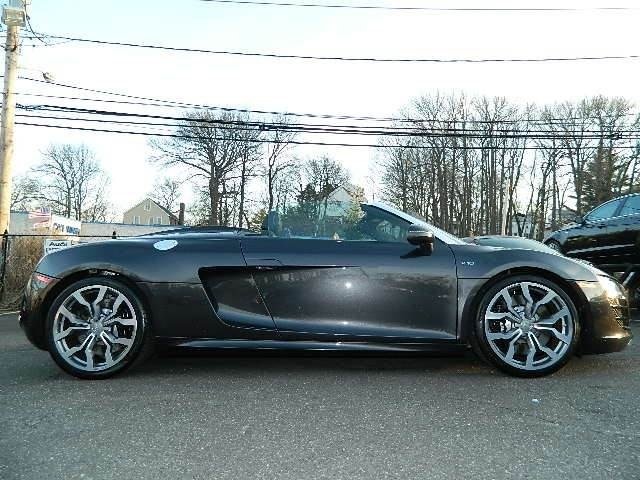 Audi R8 2012 photo 3