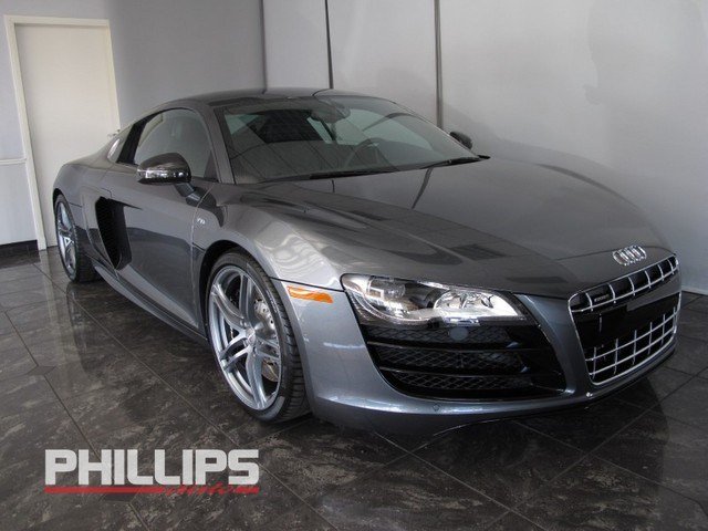 Audi R8 Black/grey Unspecified