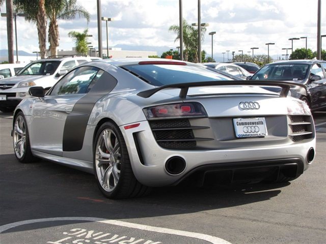 Audi R8 2012 photo 3