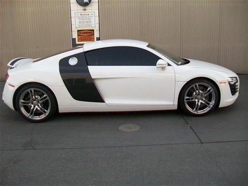 Audi R8 2012 photo 1