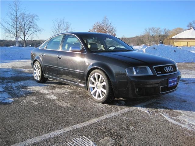 Audi RS6 LT 4WD W/sunroof DVD Lthr Sedan