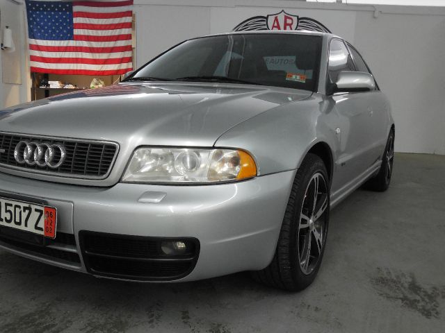 Audi S4 2002 photo 22