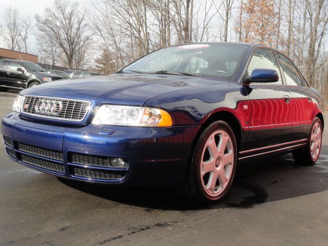 Audi S4 2002 photo 4