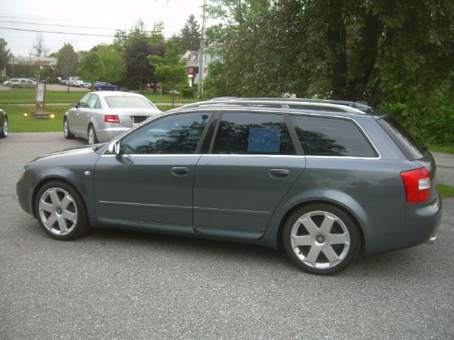 Audi S4 2004 photo 11