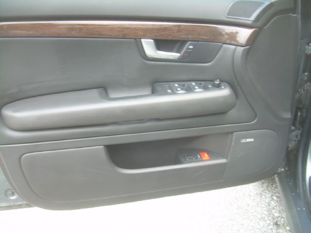 Audi S4 2004 photo 15