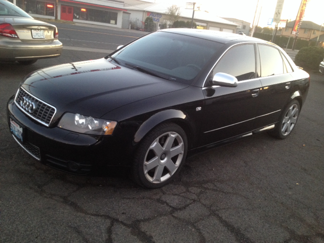 Audi S4 2004 photo 2