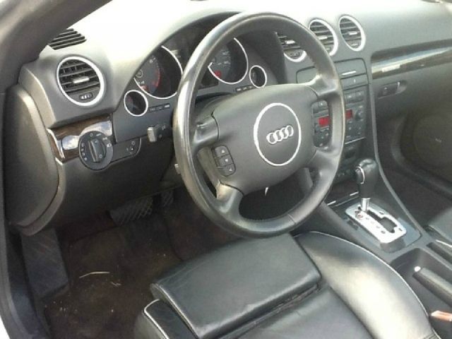 Audi S4 2004 photo 10