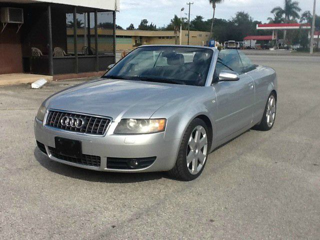 Audi S4 2004 photo 7