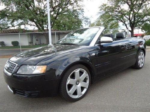 Audi S4 2004 photo 2