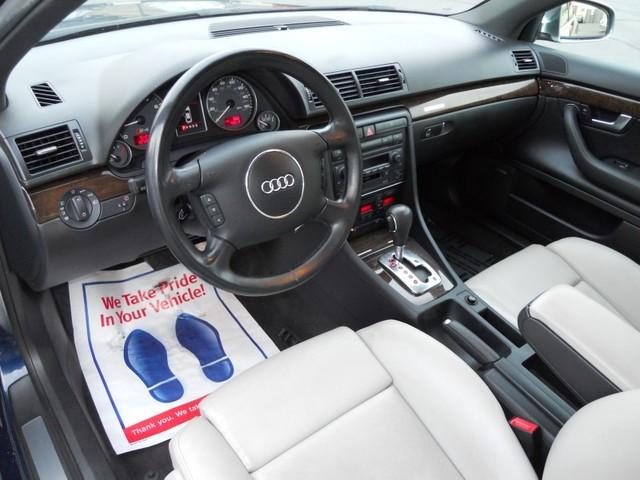 Audi S4 2004 photo 2