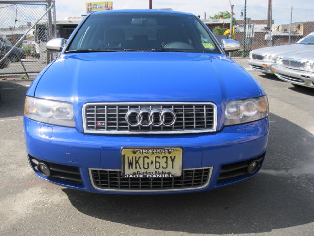 Audi S4 2004 photo 3