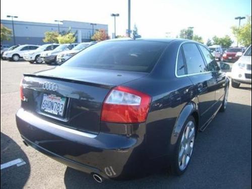 Audi S4 2005 photo 4