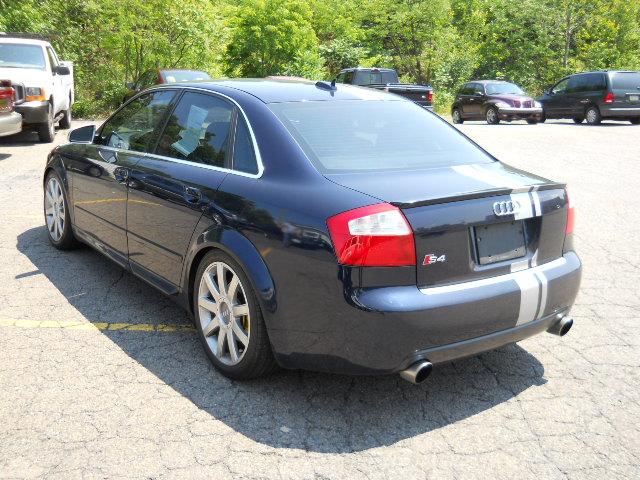 Audi S4 2005 photo 2