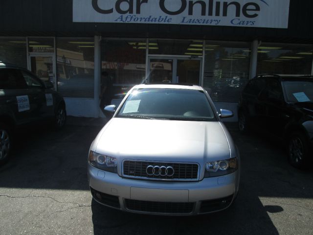 Audi S4 2005 photo 2