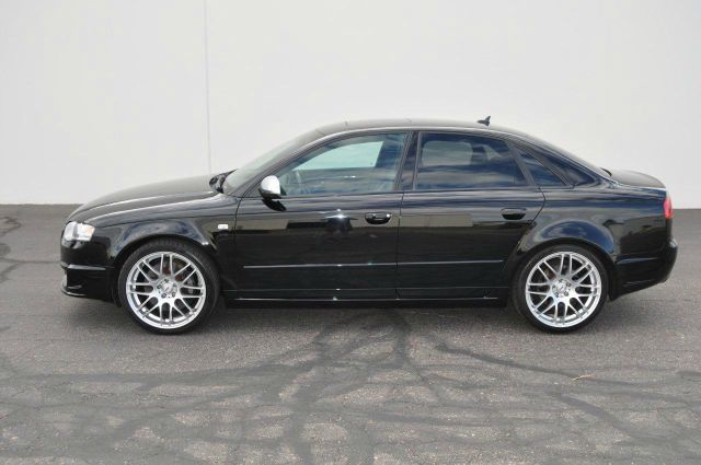 Audi S4 2008 photo 4