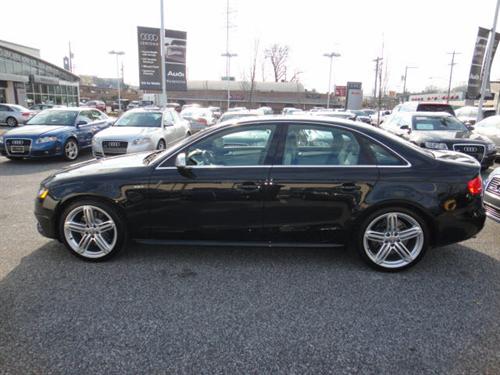 Audi S4 2010 photo 1