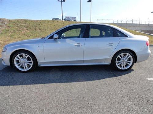 Audi S4 2011 photo 1