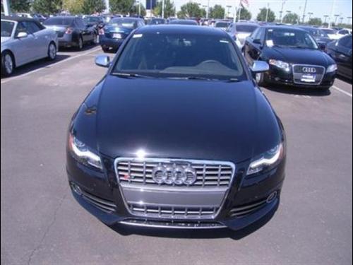 Audi S4 2011 photo 1