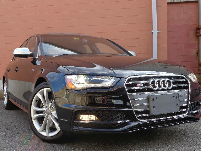 Audi S4 2013 photo 2