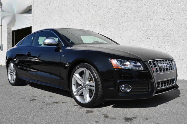 Audi S5 2009 photo 2