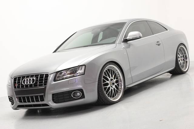 Audi S5 2009 photo 1