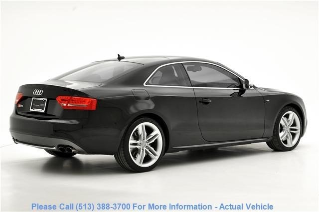 Audi S5 2010 photo 3