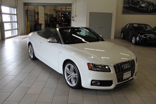 Audi S5 2010 photo 4