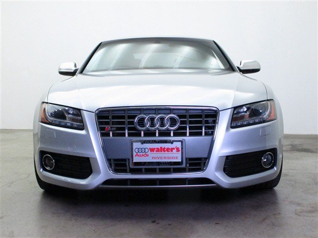 Audi S5 2010 photo 1