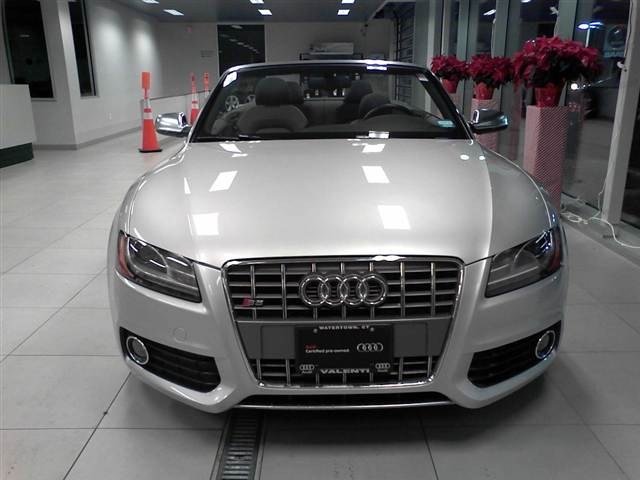 Audi S5 2010 photo 1