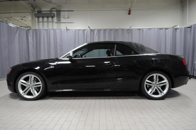 Audi S5 2010 photo 1